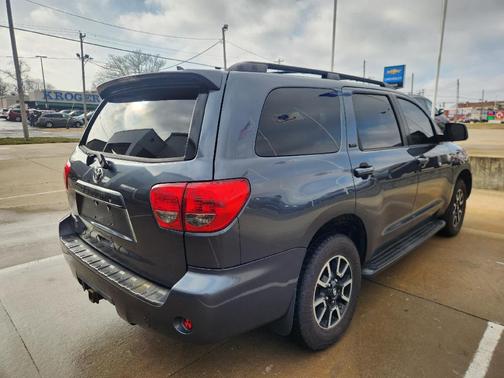2010 Toyota Sequoia SR5