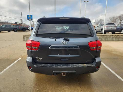 2010 Toyota Sequoia SR5