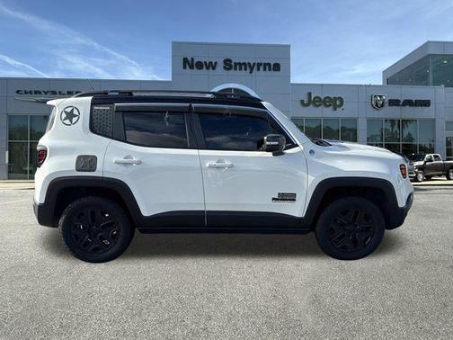 2017 Jeep Renegade Trailhawk