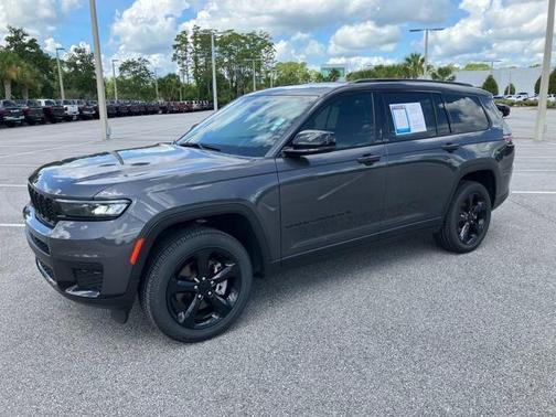 2023 Jeep Grand Cherokee L Laredo