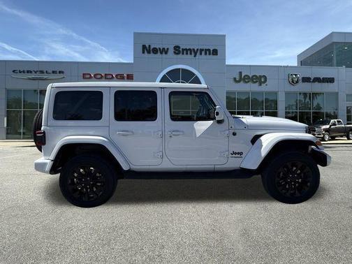 2021 Jeep Wrangler Unlimited Sahara Altitude