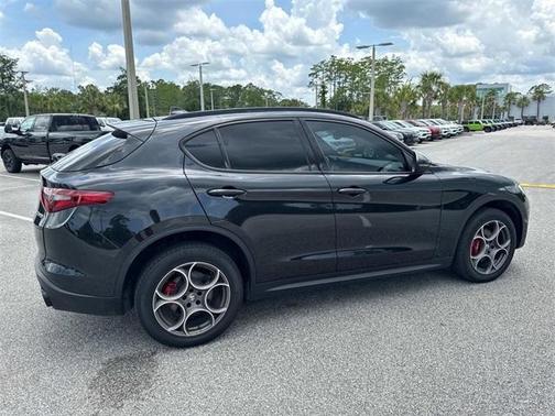 2022 Alfa Romeo Stelvio Sprint