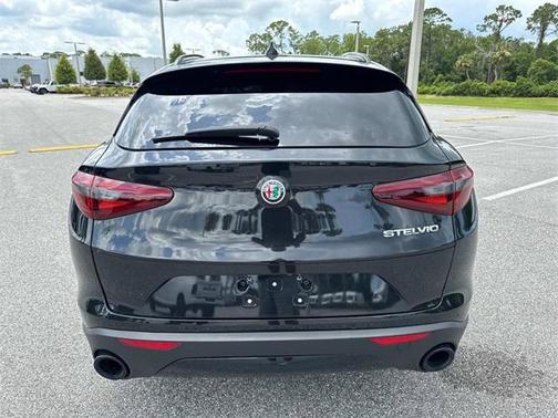 2022 Alfa Romeo Stelvio Sprint