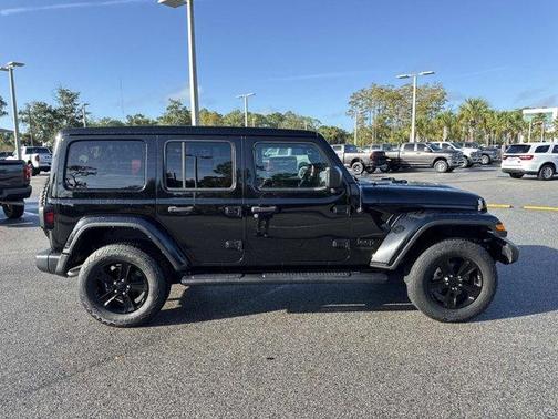 2021 Jeep Wrangler Unlimited Sahara Altitude