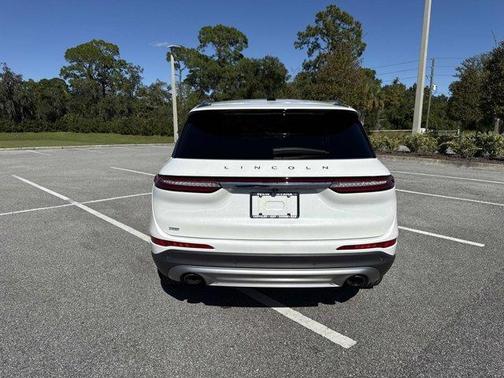 2022 Lincoln Corsair Standard