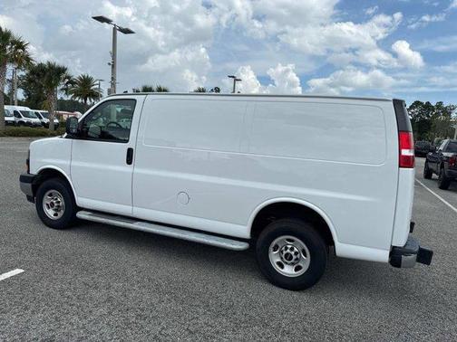 2023 GMC Savana 2500 Work Van