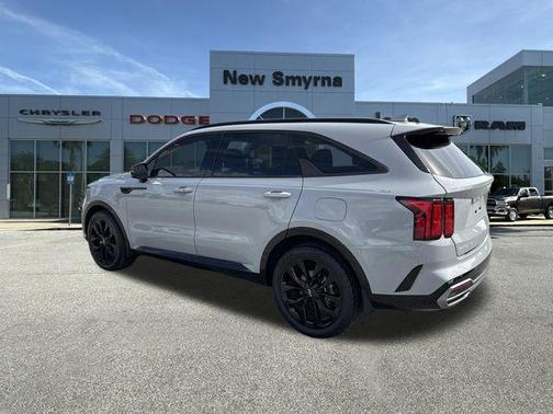 2023 Kia Sorento SX
