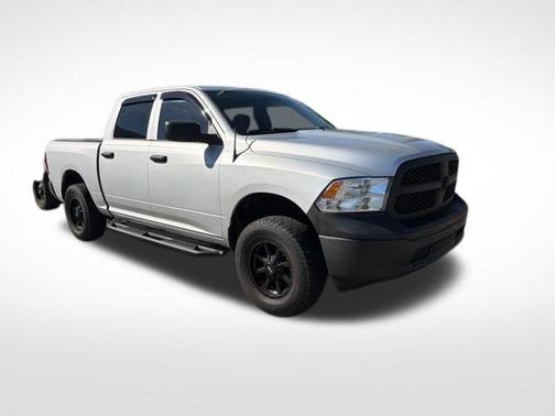 2018 RAM 1500 ST