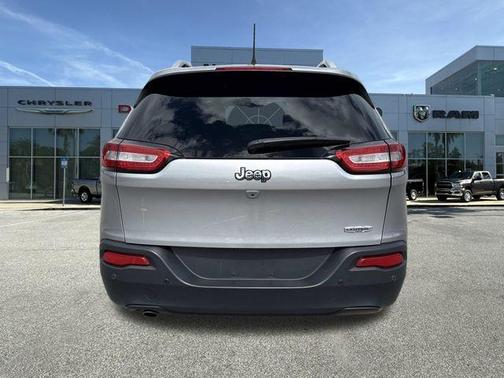 2018 Jeep Cherokee Latitude Plus