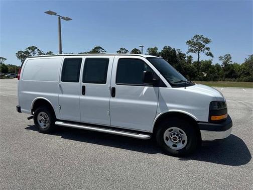 2023 GMC Savana 2500 Work Van