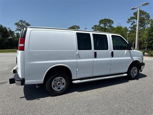 2023 GMC Savana 2500 Work Van