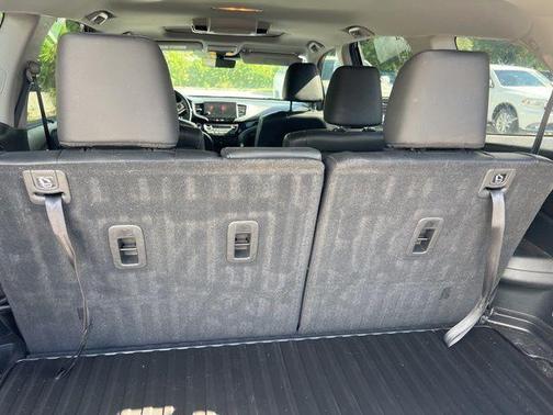 2022 Honda Pilot Touring 7-Passenger