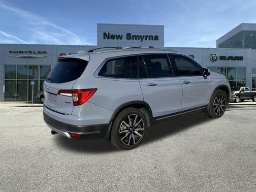 2022 Honda Pilot Touring 7-Passenger
