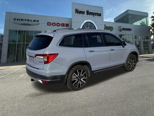2022 Honda Pilot Touring 7-Passenger