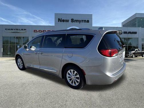 2018 Chrysler Pacifica Touring-L