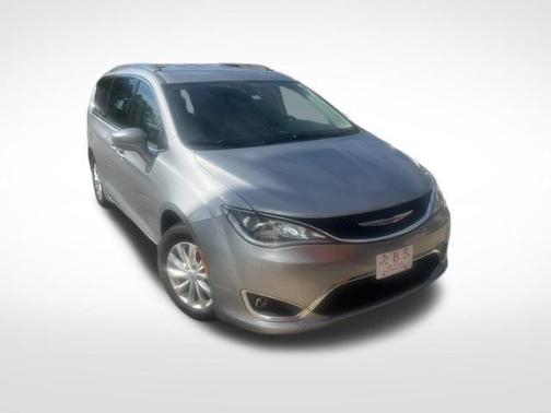 2018 Chrysler Pacifica Touring-L