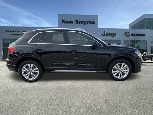 2024 Audi Q3 45 S line Premium