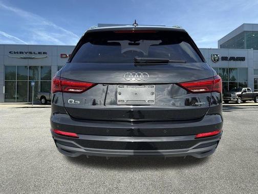 2024 Audi Q3 45 S line Premium