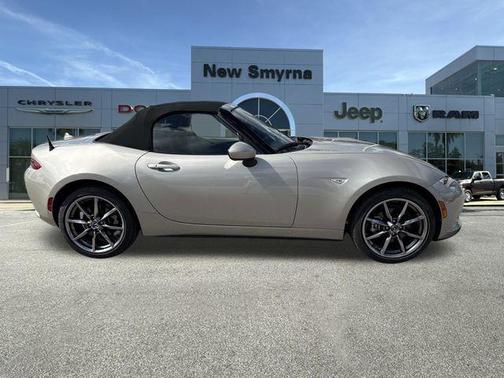 2022 Mazda MX-5 Miata Grand Touring