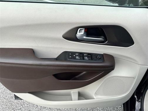 2018 Chrysler Pacifica Touring-L Plus