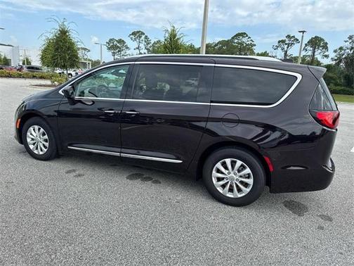 2018 Chrysler Pacifica Touring-L Plus