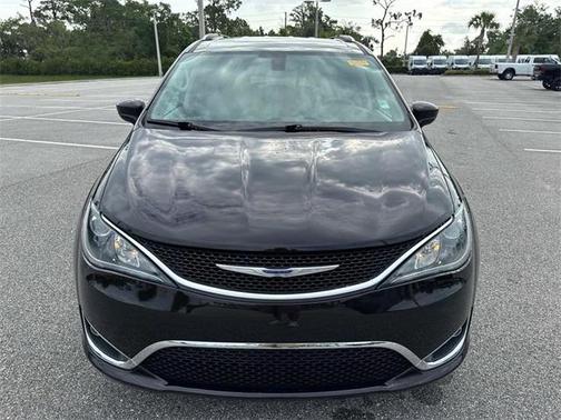 2018 Chrysler Pacifica Touring-L Plus
