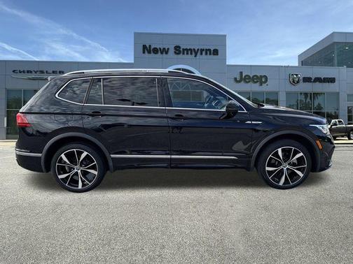 2022 Volkswagen Tiguan 2.0T SEL R-Line