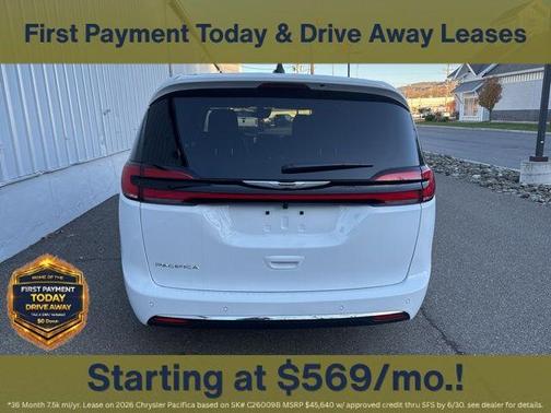 Bright White Clearcoat 2026 Chrysler Pacifica Select