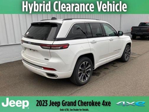 Bright White Clearcoat 2023 Jeep Grand Cherokee 4xe Overland