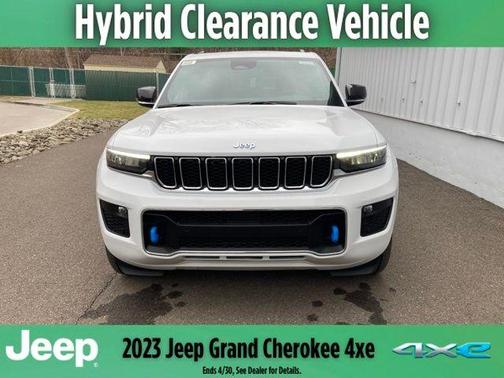 Bright White Clearcoat 2023 Jeep Grand Cherokee 4xe Overland