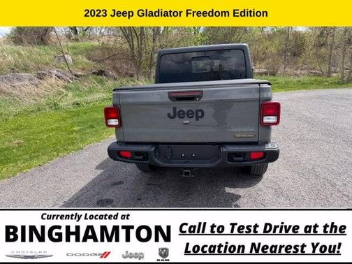 Sting Gray Clearcoat 2023 Jeep Gladiator Sport