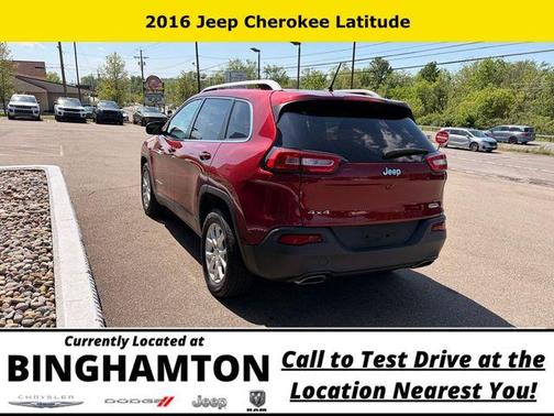 Deep Cherry Red Crystal Pearlcoat 2016 Jeep Cherokee Latitude