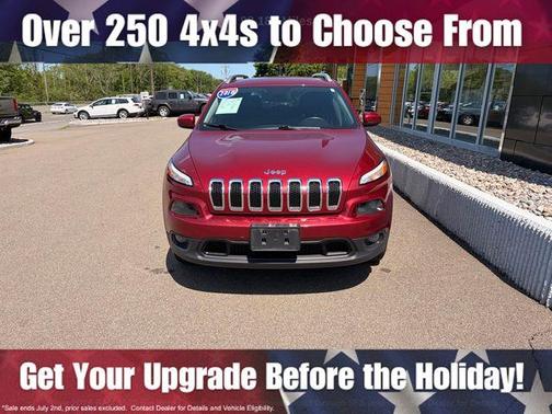 Deep Cherry Red Crystal Pearlcoat 2016 Jeep Cherokee Latitude