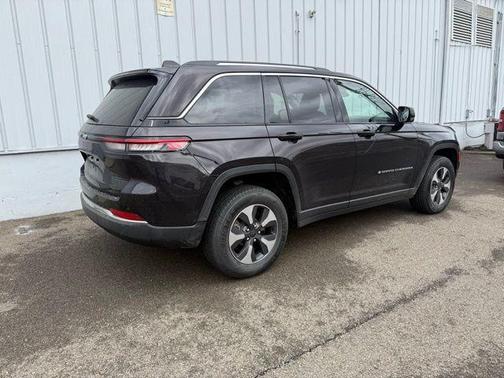 Ember Pearlcoat 2022 Jeep Grand Cherokee 4xe Base