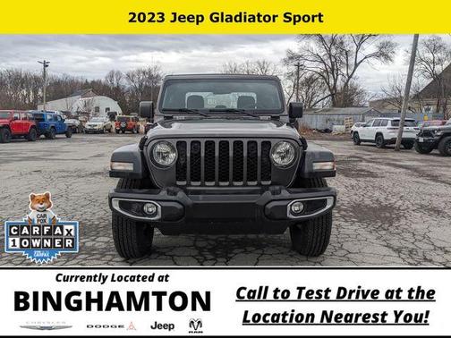 Granite Crystal Clearcoat Metallic 2023 Jeep Gladiator Sport