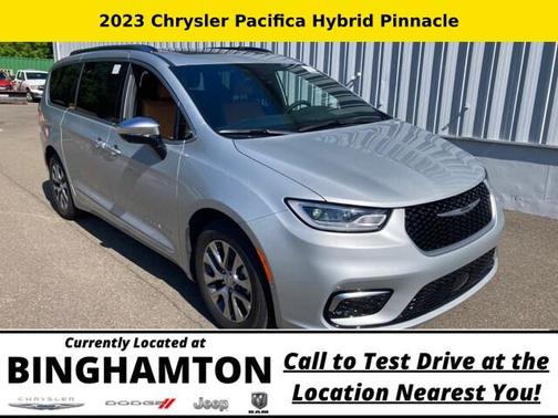 Silver Mist Clearcoat 2023 Chrysler Pacifica Hybrid Pinnacle