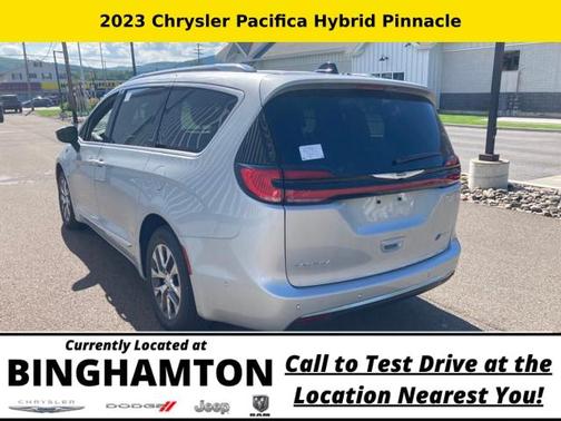 Silver Mist Clearcoat 2023 Chrysler Pacifica Hybrid Pinnacle
