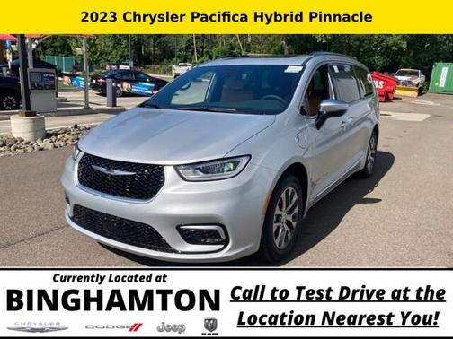 Silver Mist Clearcoat 2023 Chrysler Pacifica Hybrid Pinnacle