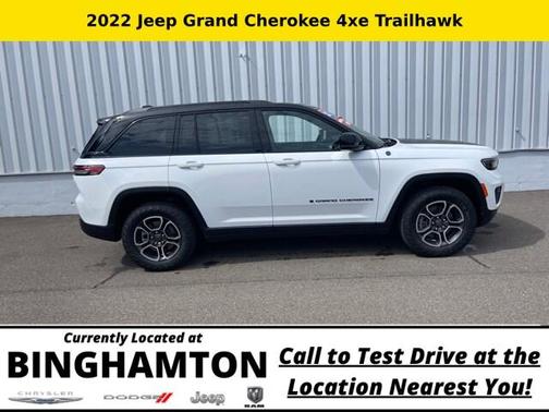 Bright White Clearcoat 2022 Jeep Grand Cherokee 4xe Trailhawk