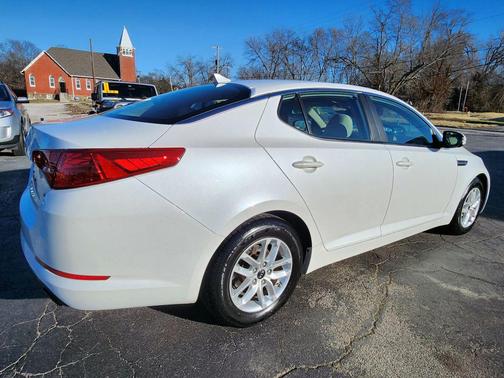 2011 Kia Optima LX