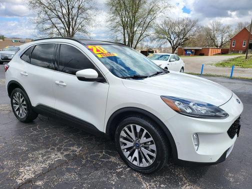 Pearl 2020 Ford Escape Titanium