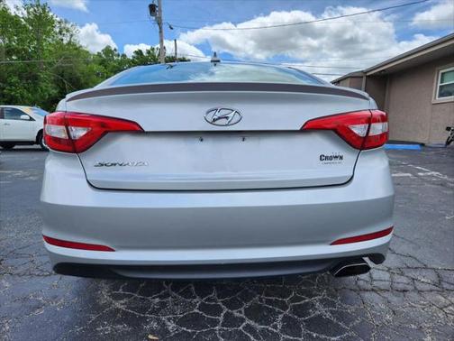 2017 Hyundai SONATA SE
