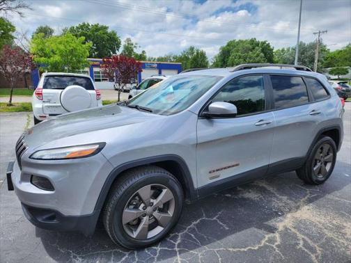 2016 Jeep Cherokee Sport
