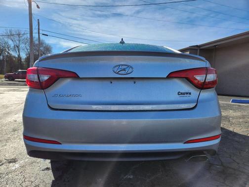 2017 Hyundai SONATA SE
