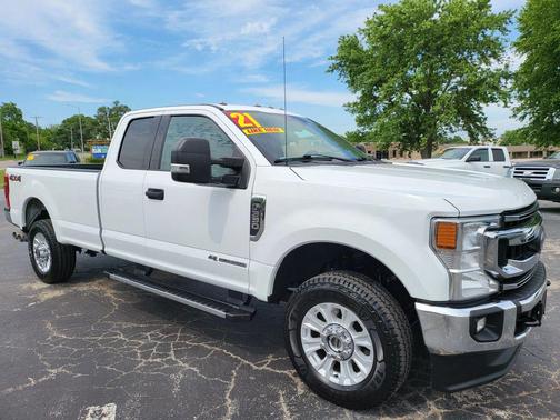 Oxford White 2021 Ford F-350 XLT