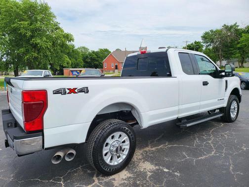 Oxford White 2021 Ford F-350 XLT