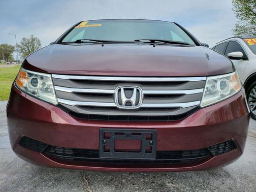Burgundy 2011 Honda Odyssey LX