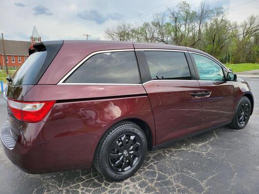 Burgundy 2011 Honda Odyssey LX