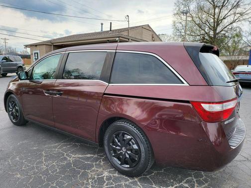 Burgundy 2011 Honda Odyssey LX