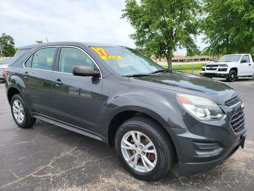 Grey 2017 Chevrolet Equinox LS